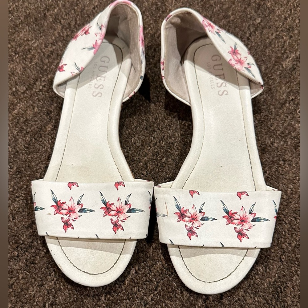 EUC GUESS open toe sandals slip ons s 6 big girls dress shoes white floral heel